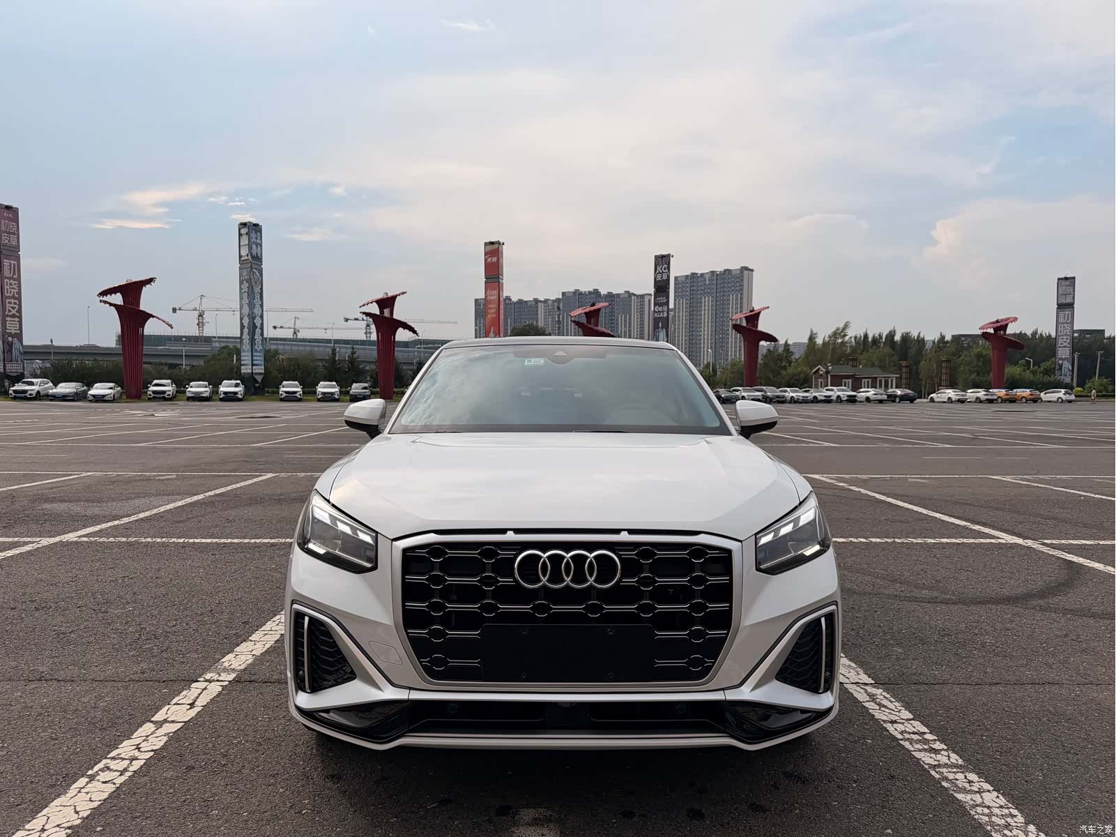 Audi Q2L, 2022 2