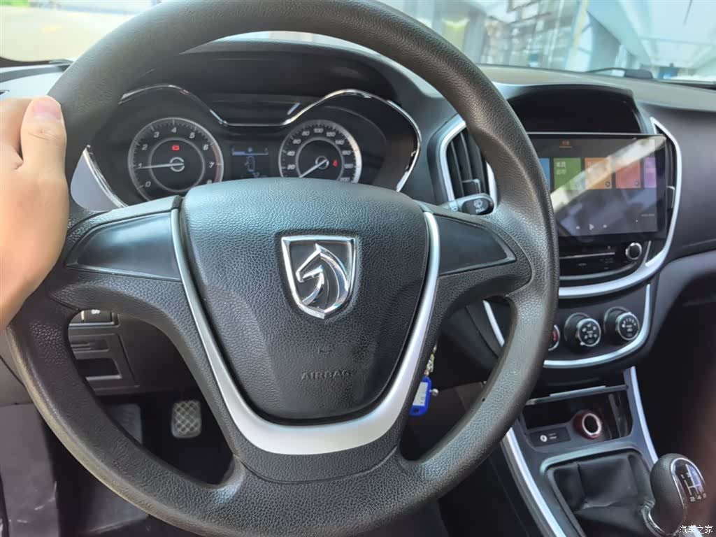 Wuling 560, 2016 11