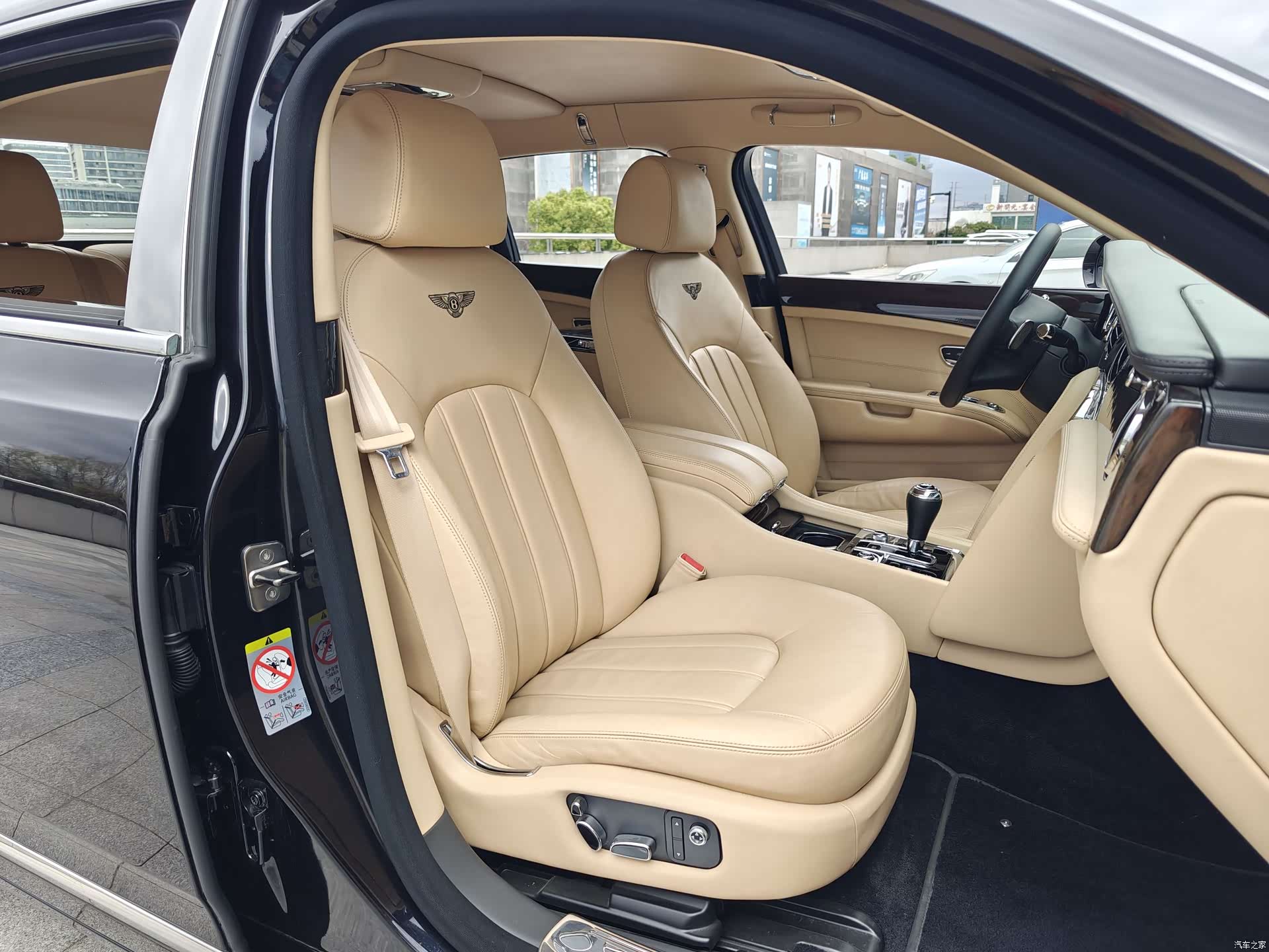 Bentley Mulsanne, 2013 19