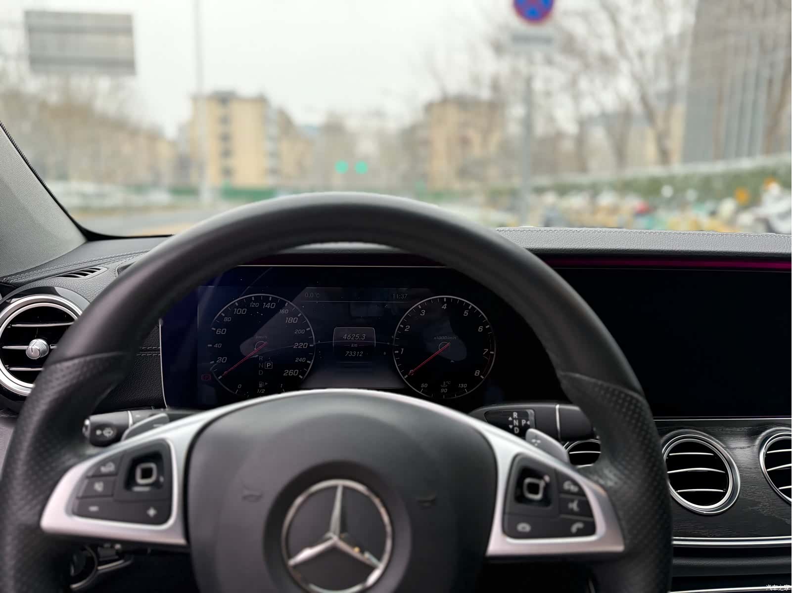 Mercedes-Benz E-Class, 2017 11