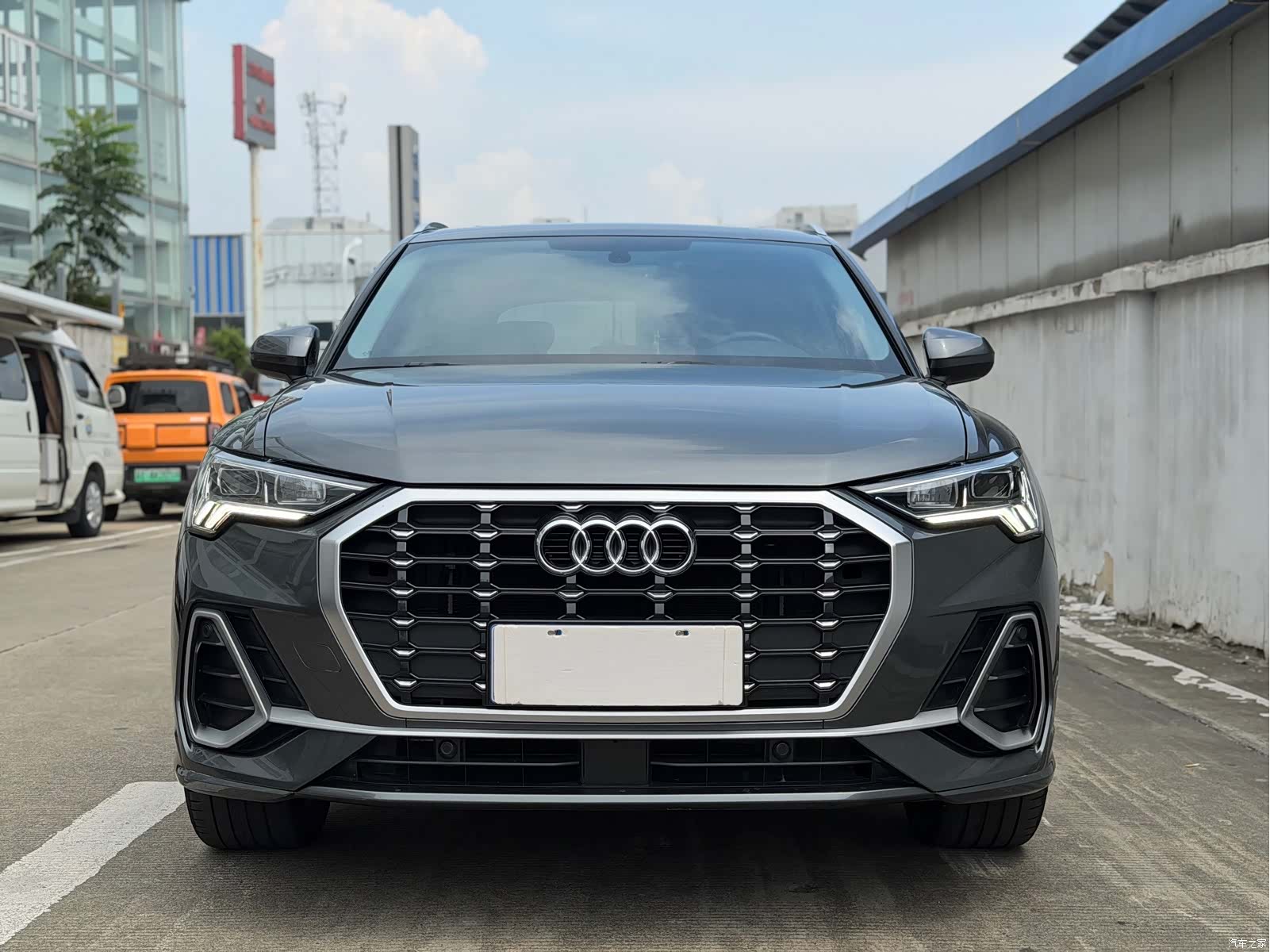 Audi Q3, 2022 2