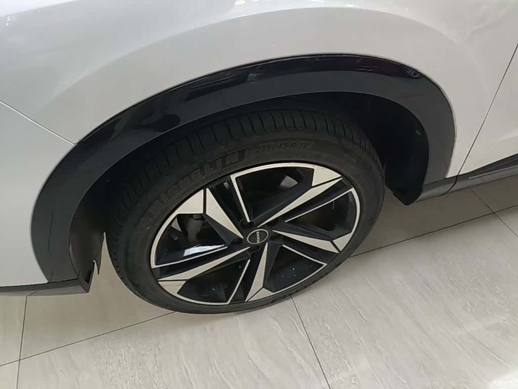 Roewe RX5, 2022 23