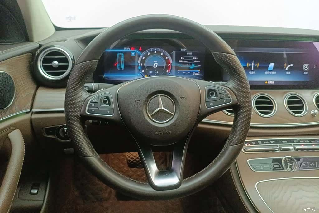 Mercedes-Benz E-Class, 2018 15
