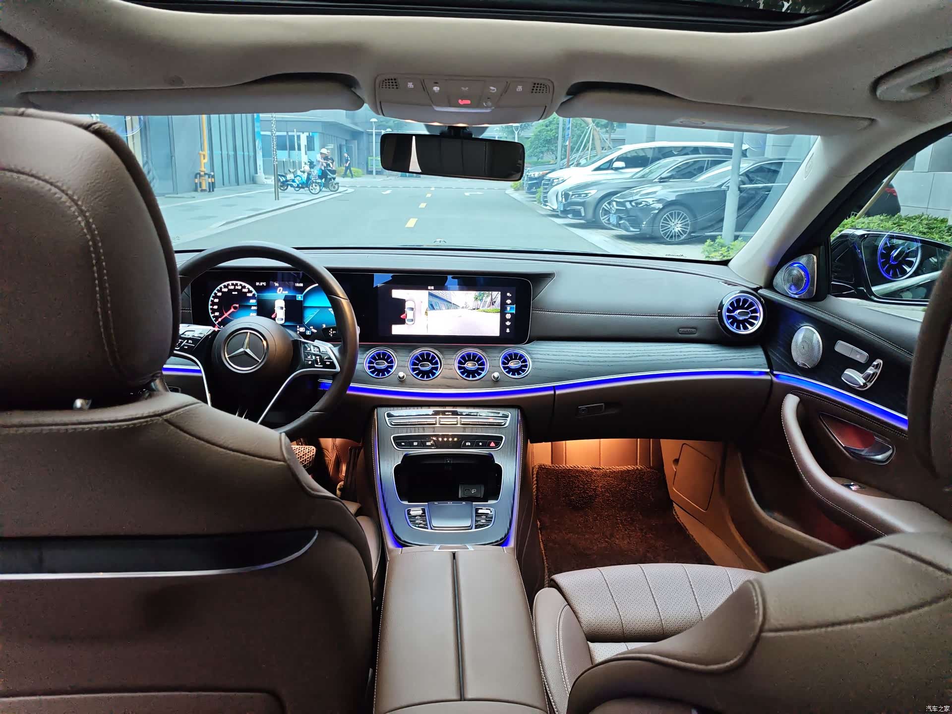 Mercedes-Benz E-Class, 2021 4
