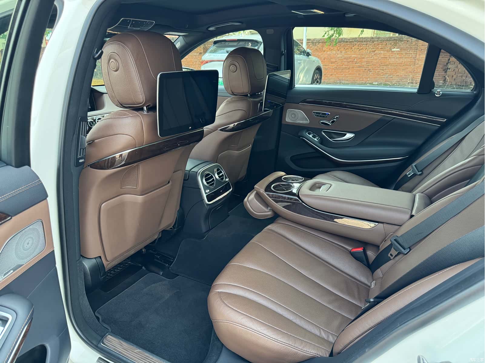 Mercedes-Benz S-Class, 2018 17
