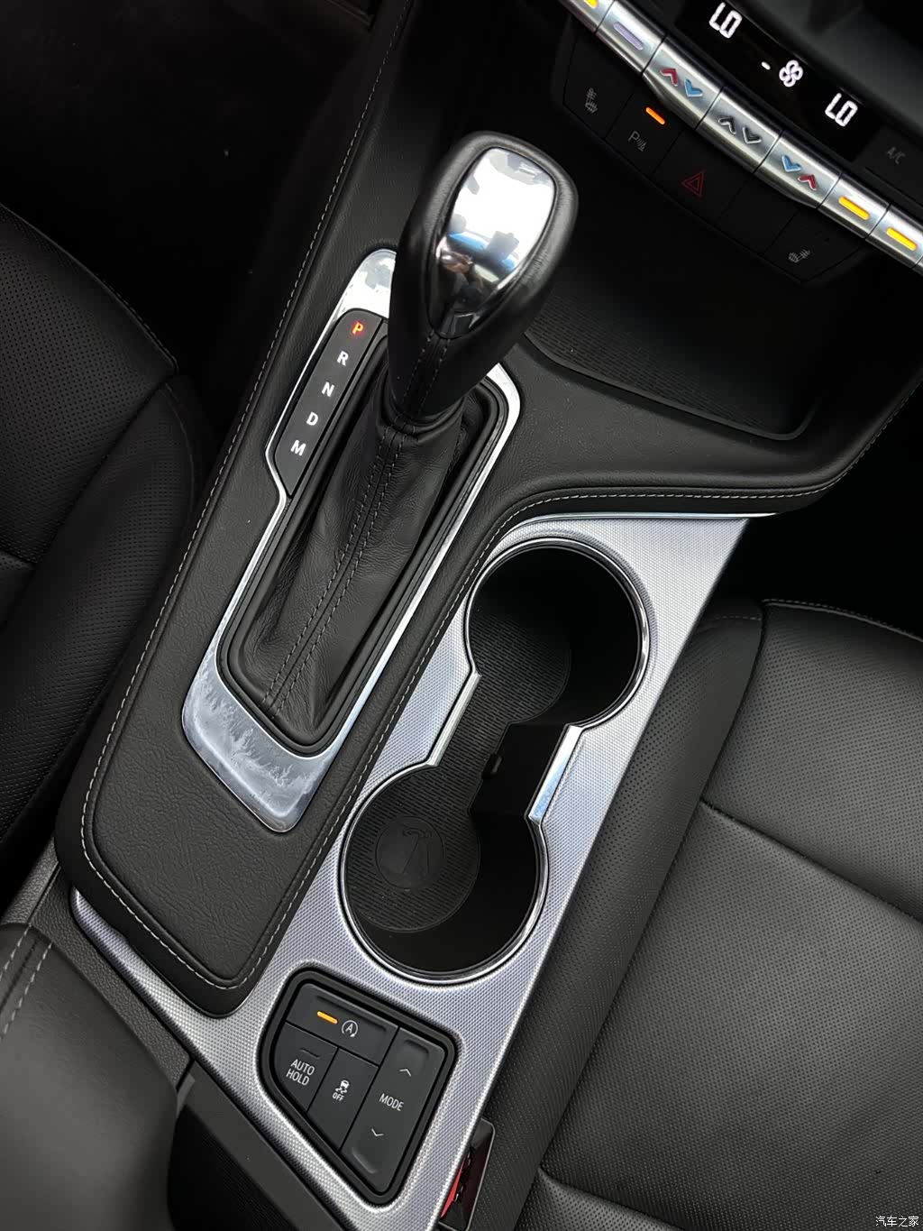 Cadillac CT4, 2023 14
