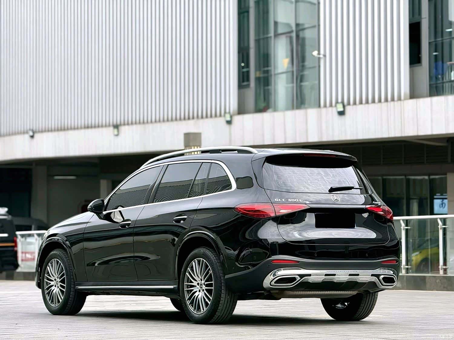 Mercedes-Benz GLC, 2024 11