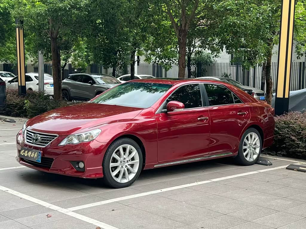 Toyota Reiz