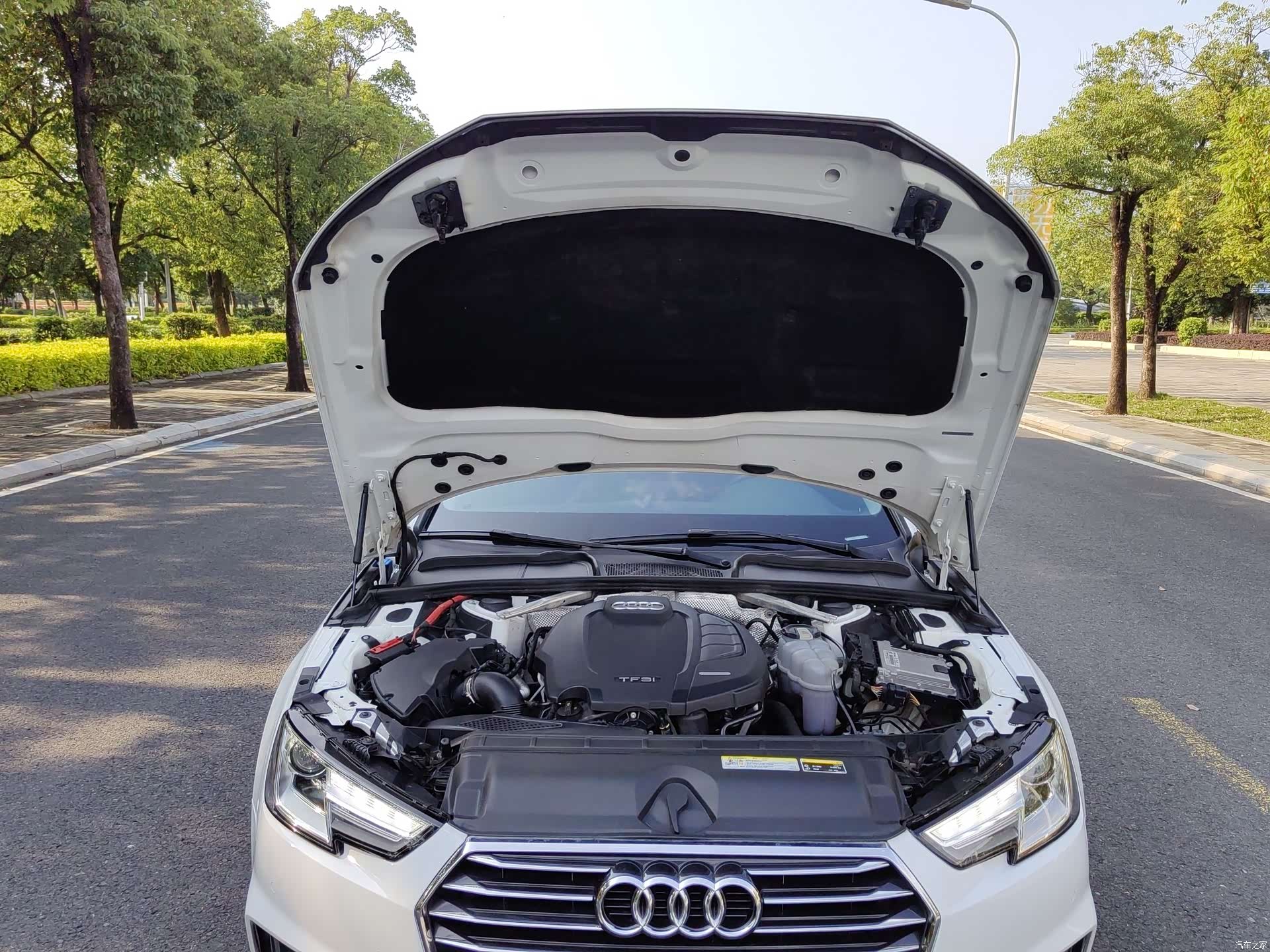Audi A4L, 2019 12