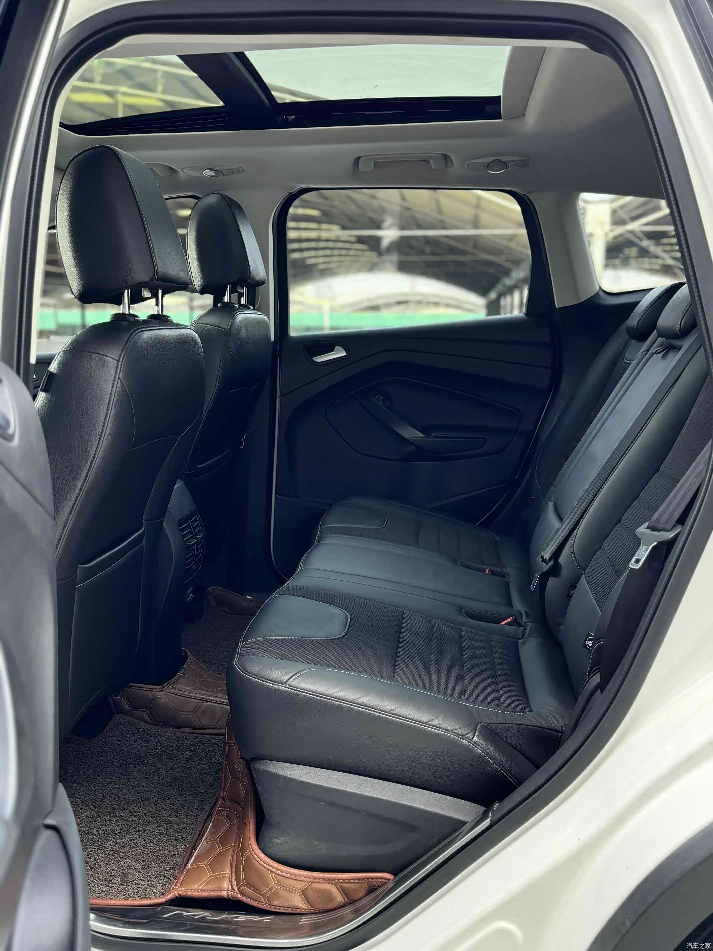 Ford Kuga, 2016 9