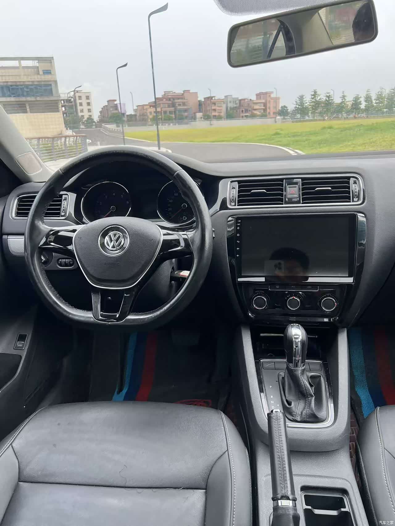 Volkswagen Sagitar, 2016 8