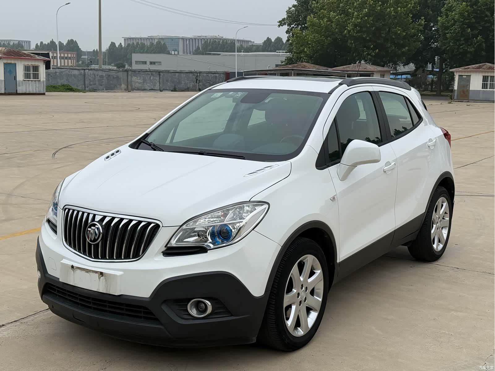 Buick Encore, 2015 1