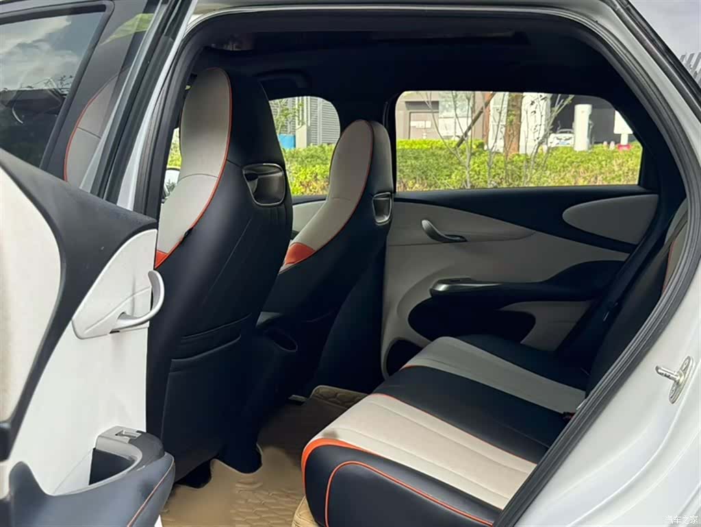 BYD Dolphin, 2022 12