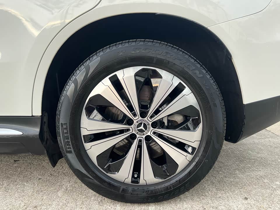 Mercedes-Benz EQC Mercedes-Benz EQC