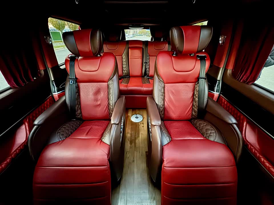 Mercedes-Benz V-class