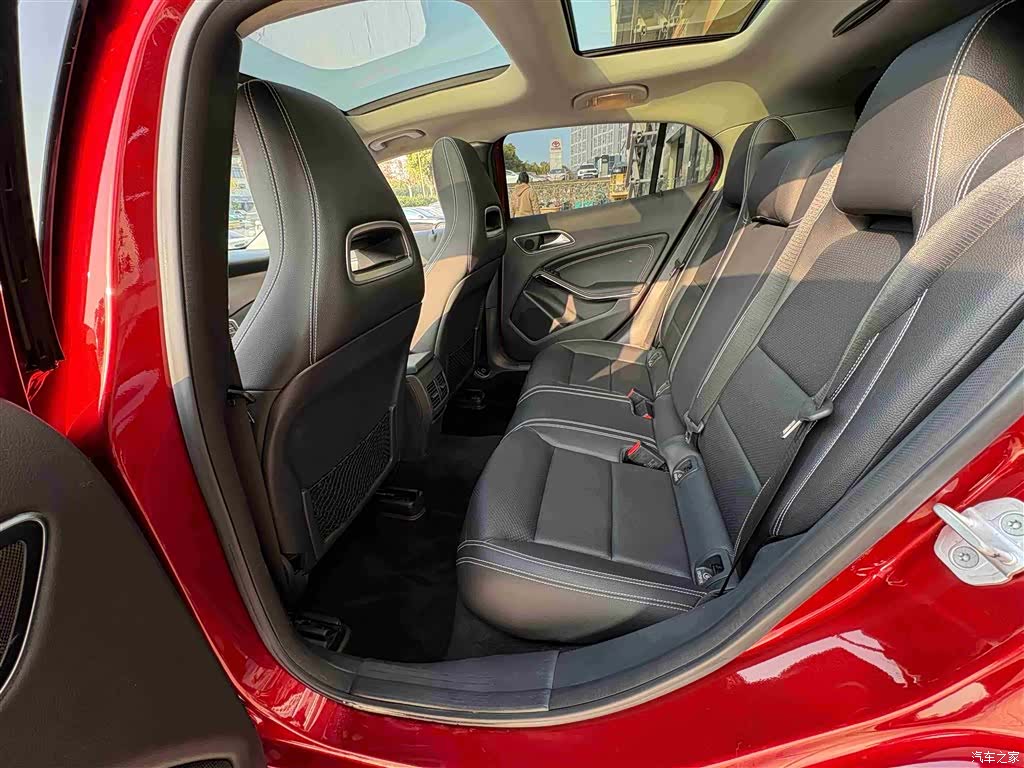 Mercedes-Benz GLA, 2017 10