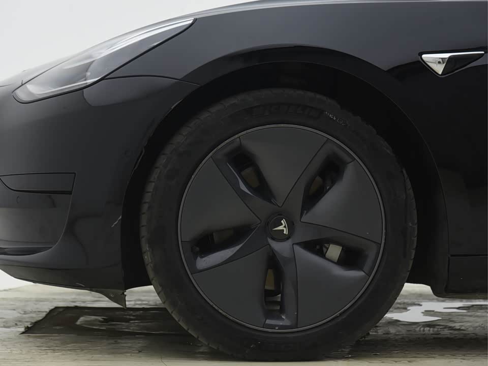 Tesla Model 3 Tesla Model 3