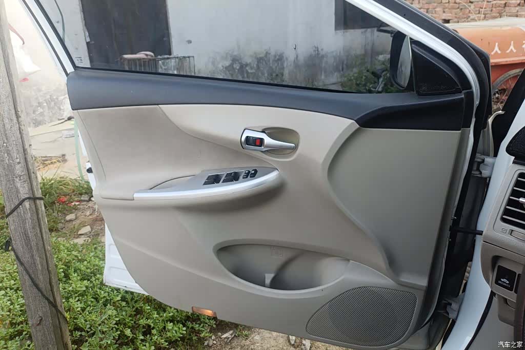 Toyota Corolla, 2012 7