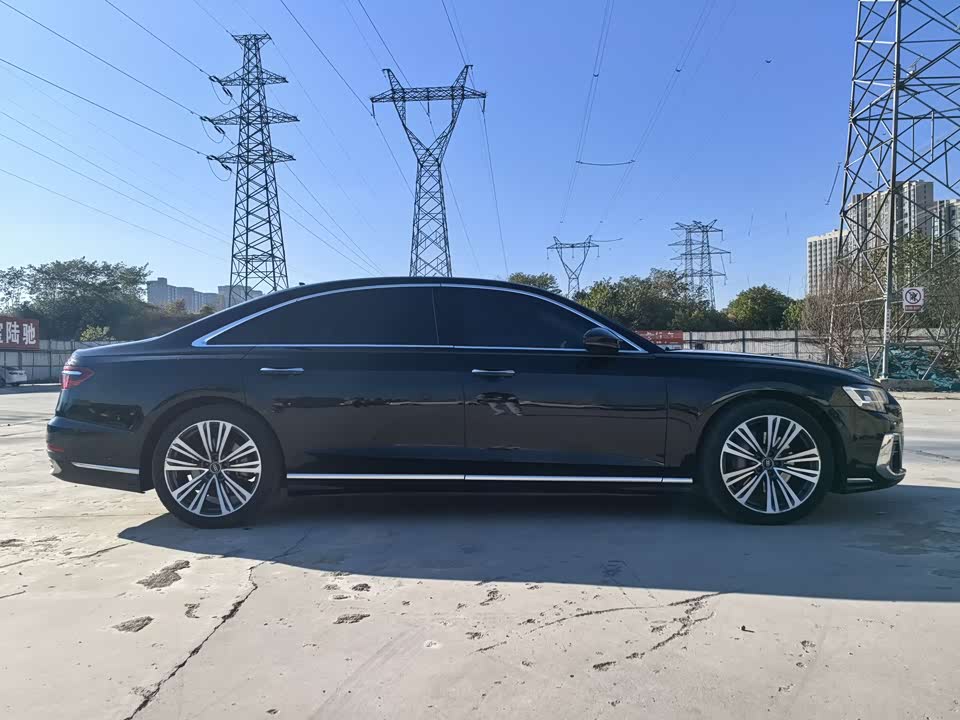 Audi A8