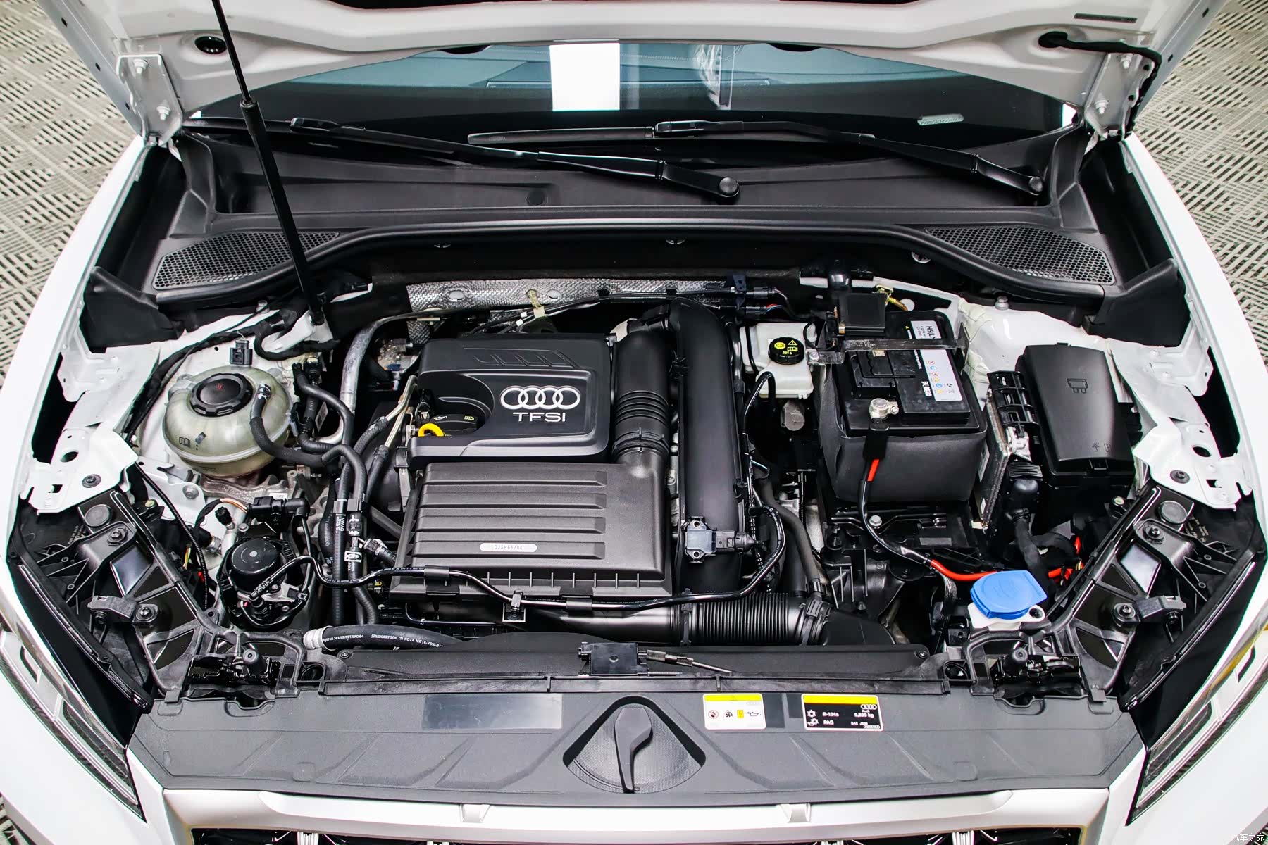 Audi Q2L, 2022 21