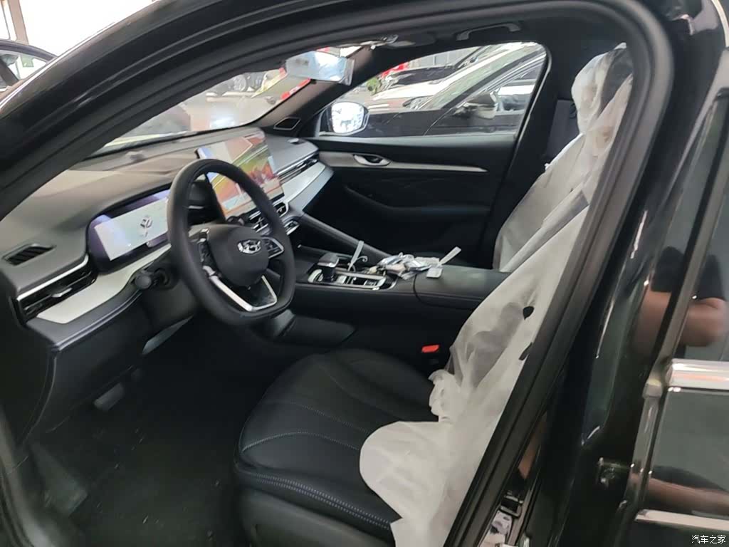 Geely Preface, 2026 15