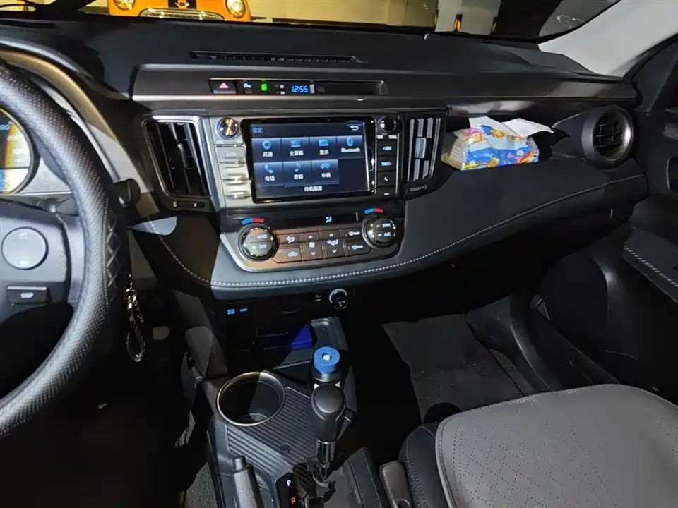 Toyota RAV4 Rongfang