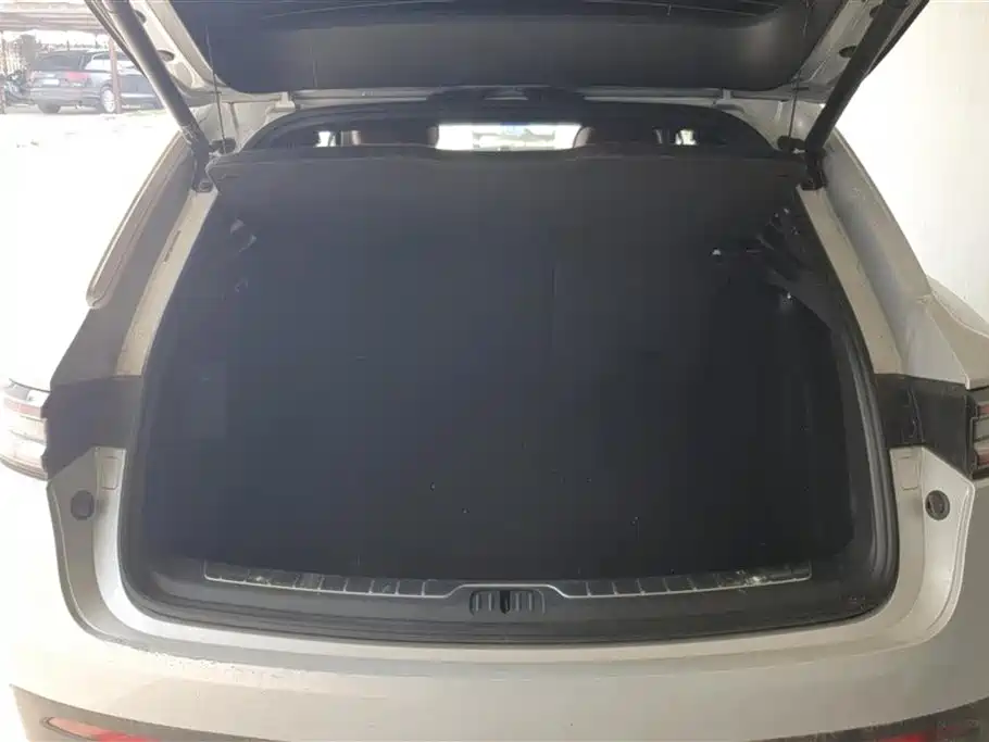 AITO Ask the world M5