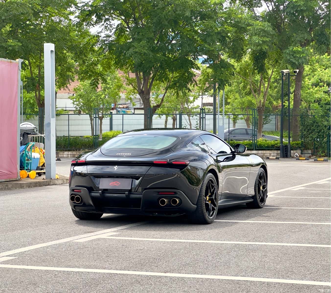 Ferrari Roma, 2021 все фото
