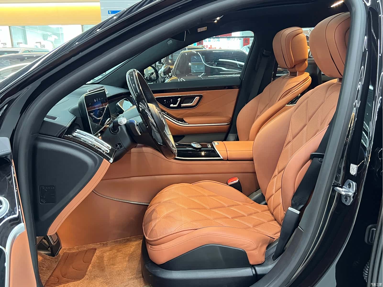 Maybach S-Class, 2023 7