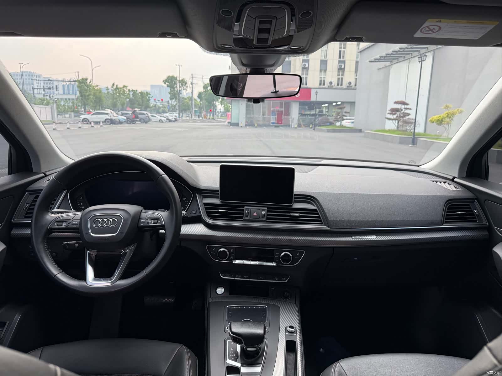 Audi Q5L, 2019 все фото