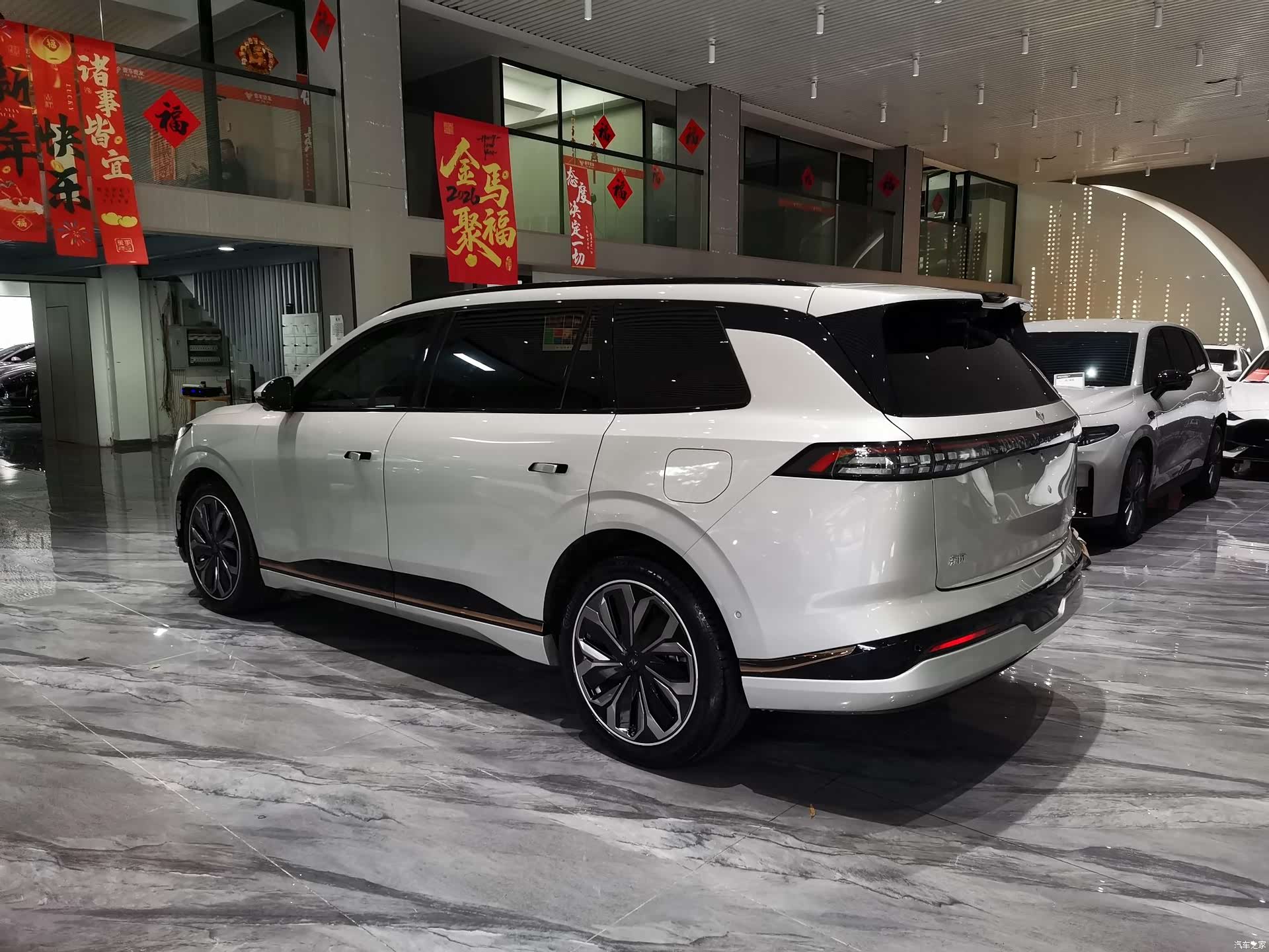DongFeng eπ008, 2024 23