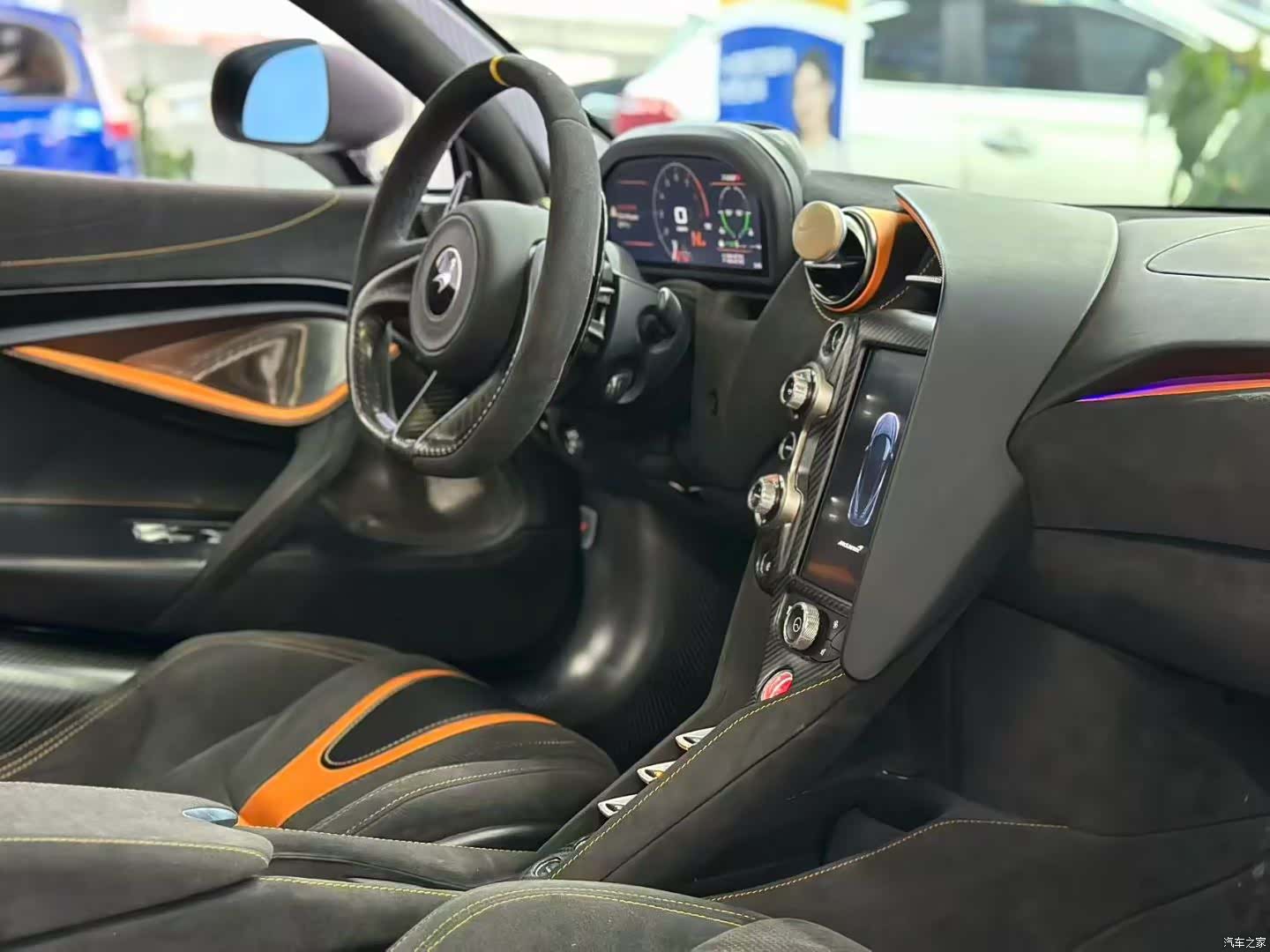 McLaren 720S, 2019 6