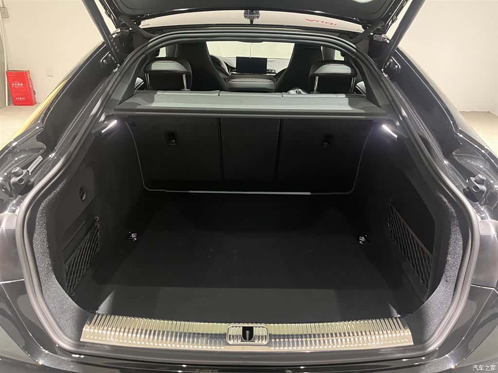 Audi RS, 2026 12