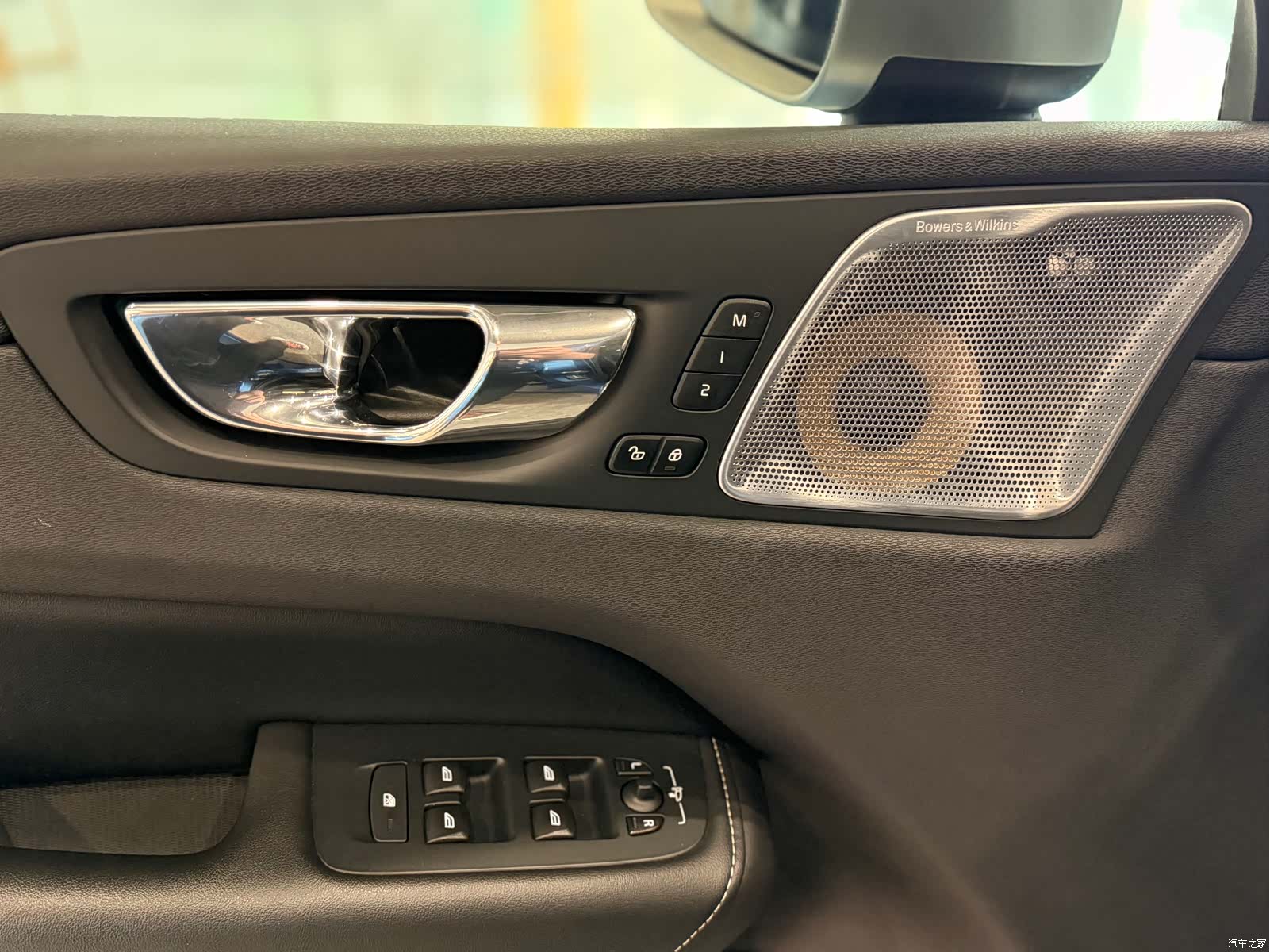 Volvo XC60, 2018 9