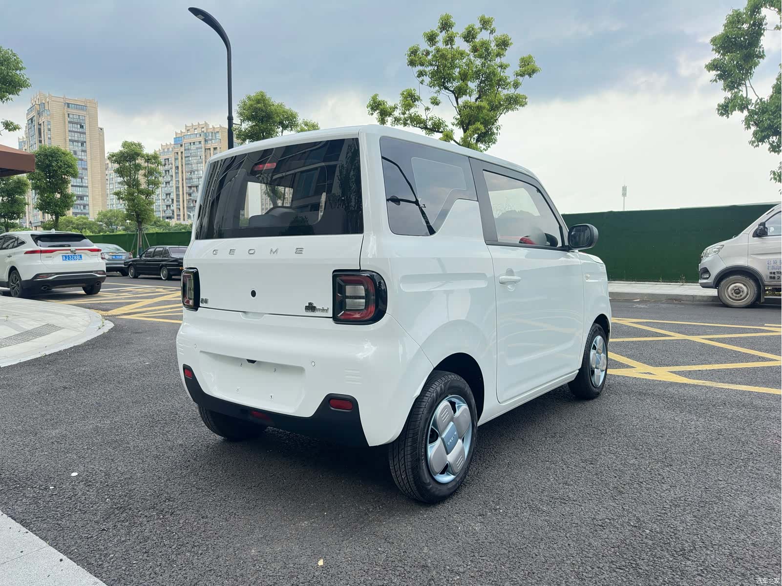 Geely Panda, 2024 все фото