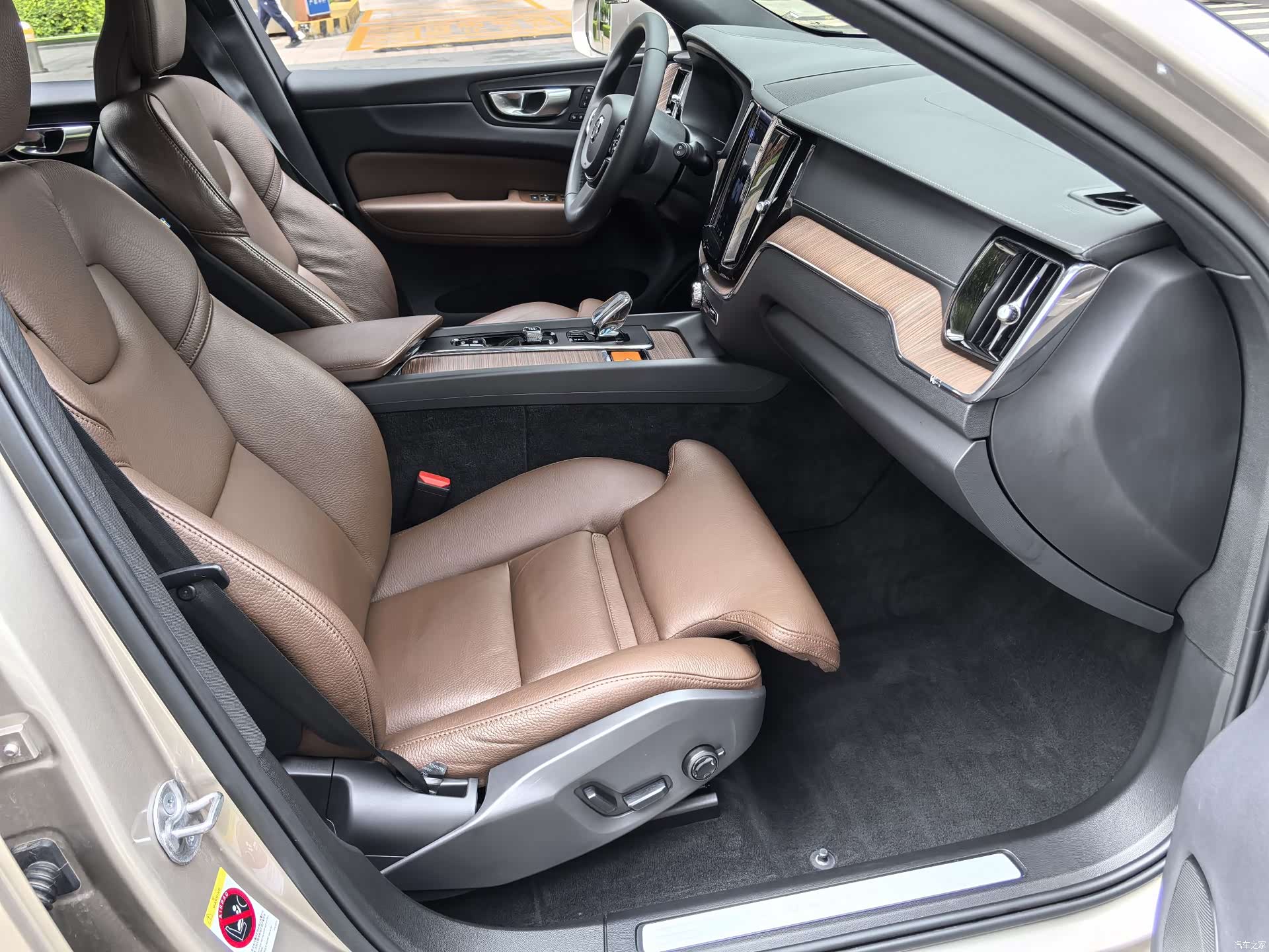 Volvo XC60, 2023 12