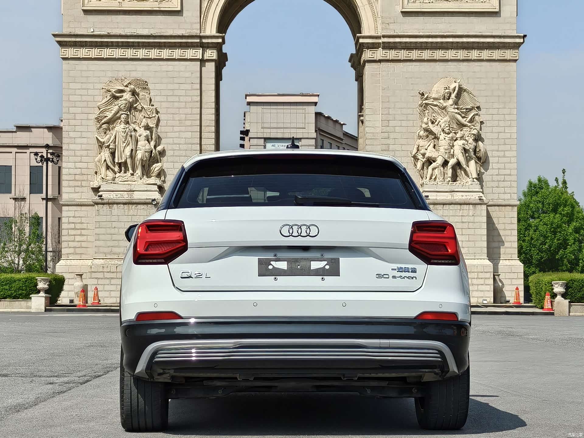 Audi e-tron, 2020 все фото