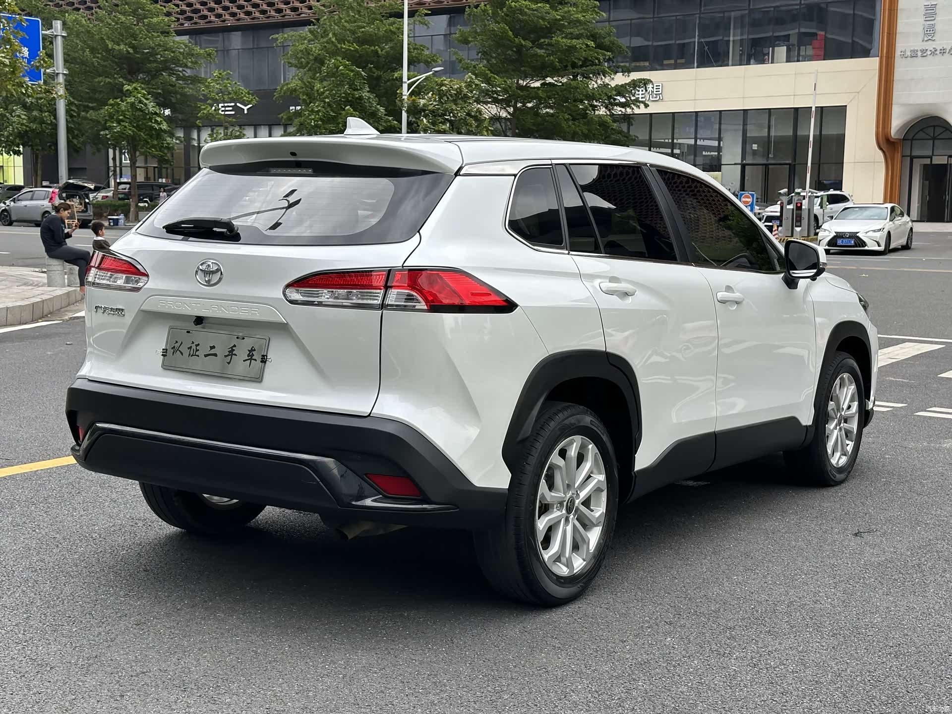 Toyota Frontlander, 2022 все фото
