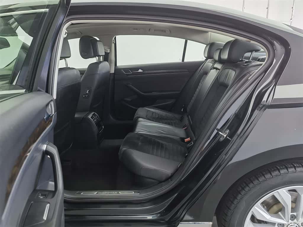Volkswagen Magotan, 2017 15