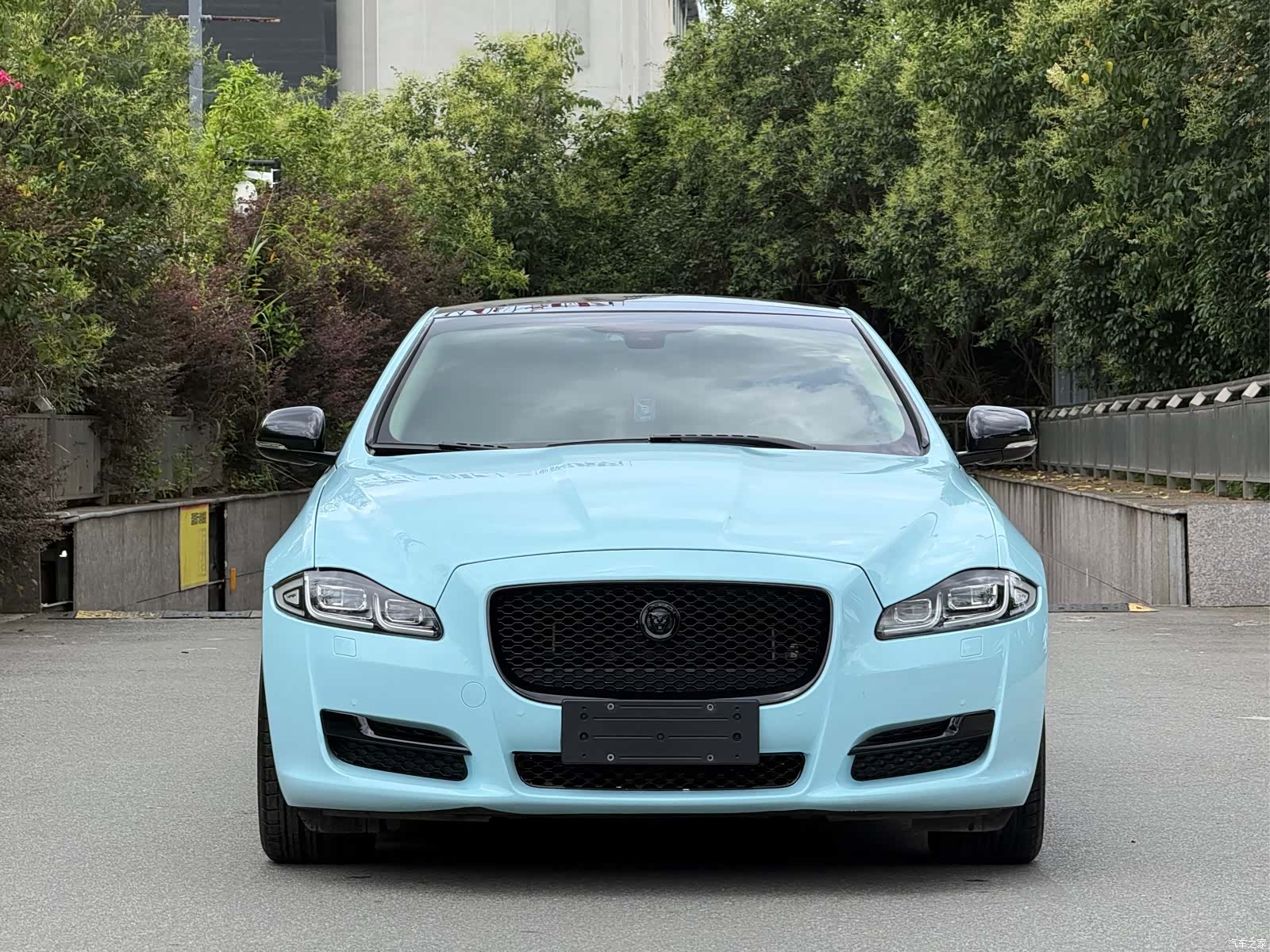 Jaguar XJ, 2017 2