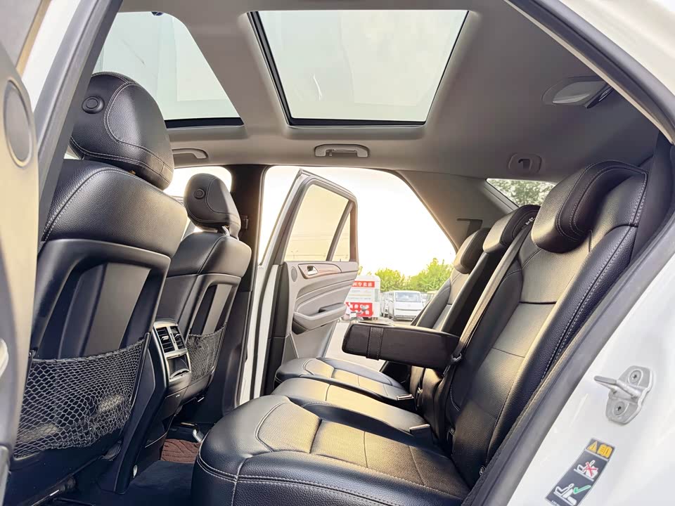 Mercedes-Benz M class