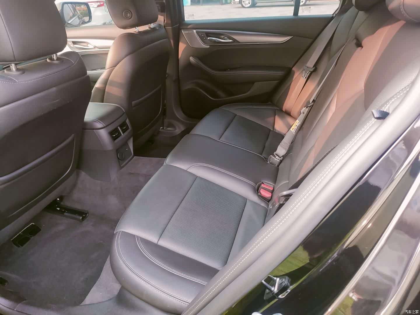 Cadillac CT5, 2024 15
