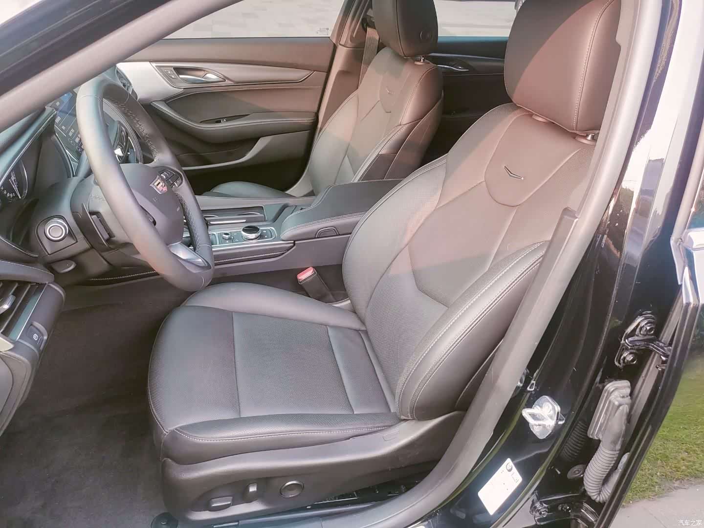Cadillac CT5, 2024 18