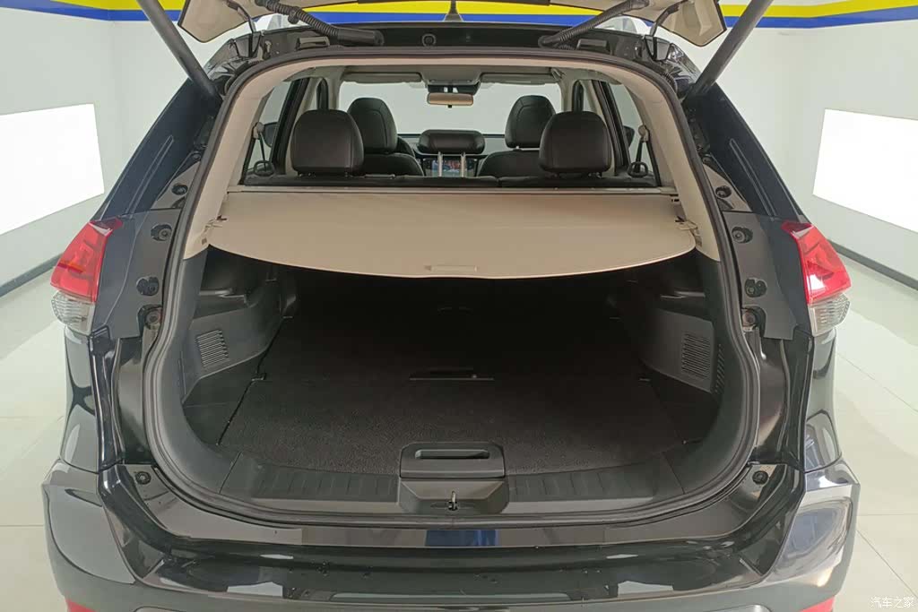 Nissan X-Trail, 2021 4