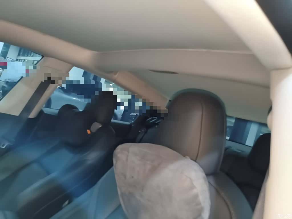 Tesla Model 3, 2023 14
