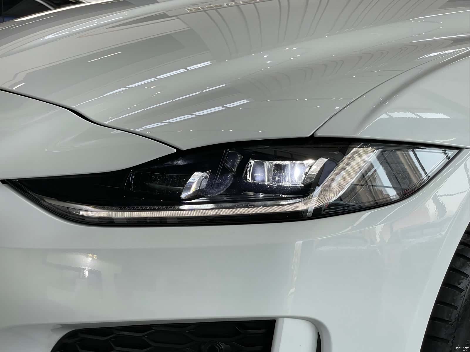 Land Rover XEL, 2022 28