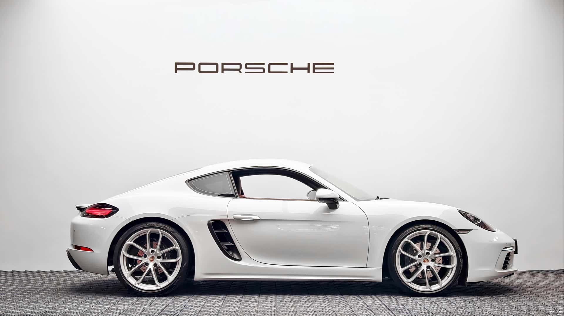 Porsche Cayman, 2025 16