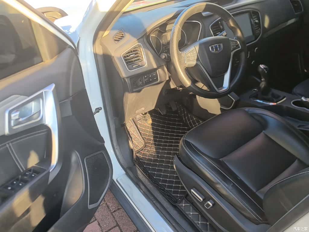 Geely X6, 2016 16