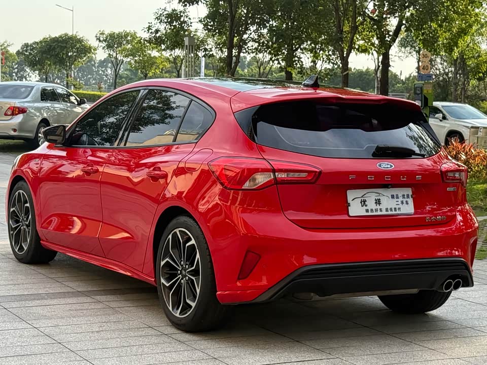 Ford Fox