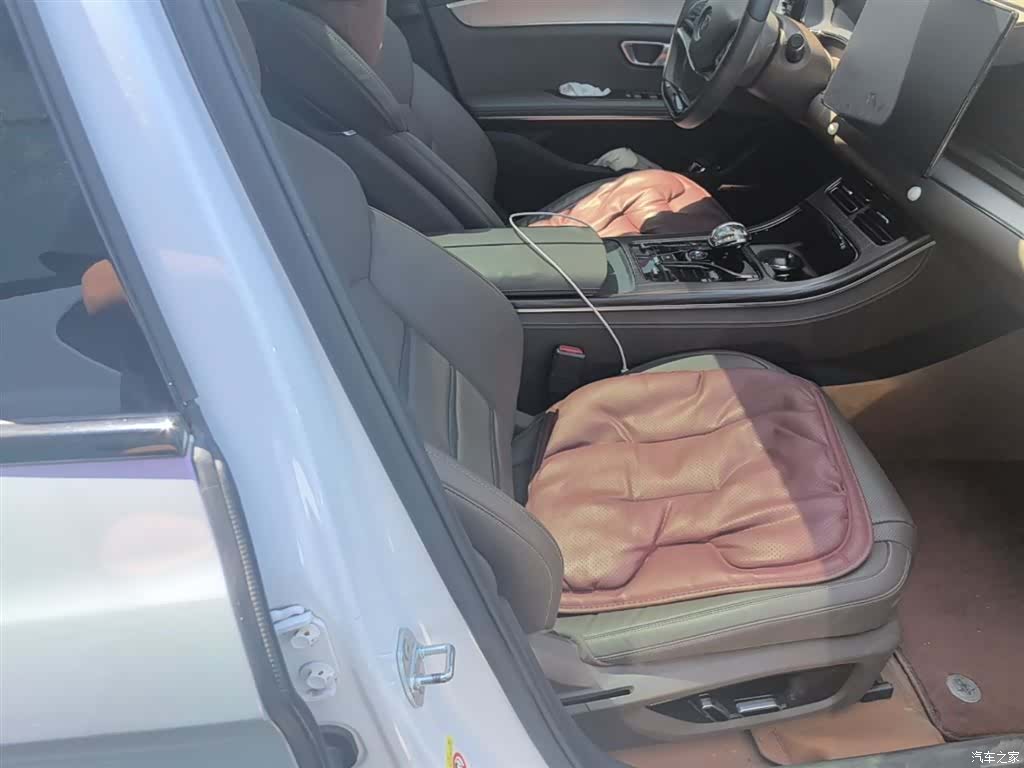BYD Han, 2021 25
